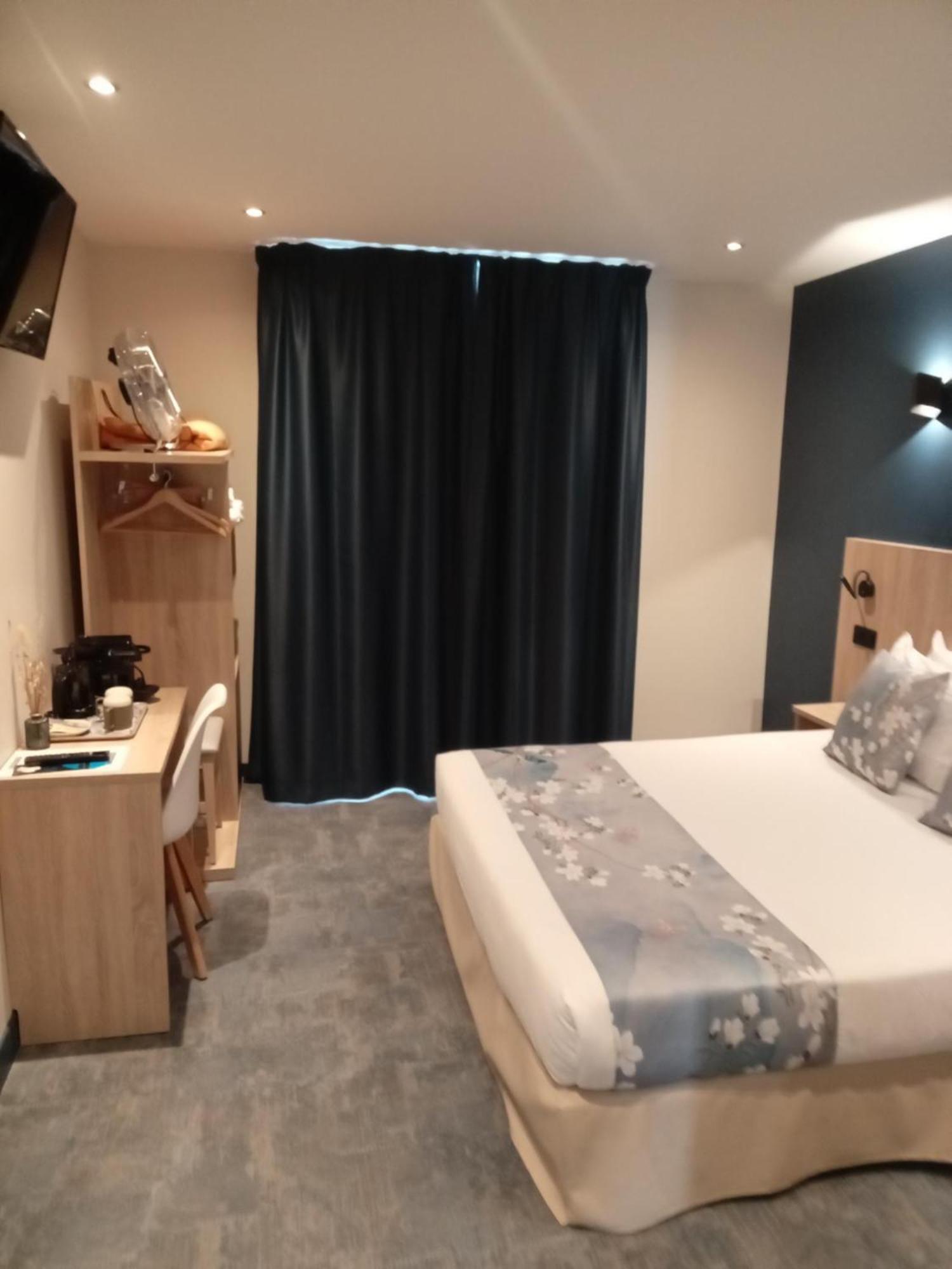 Modern Est Paris